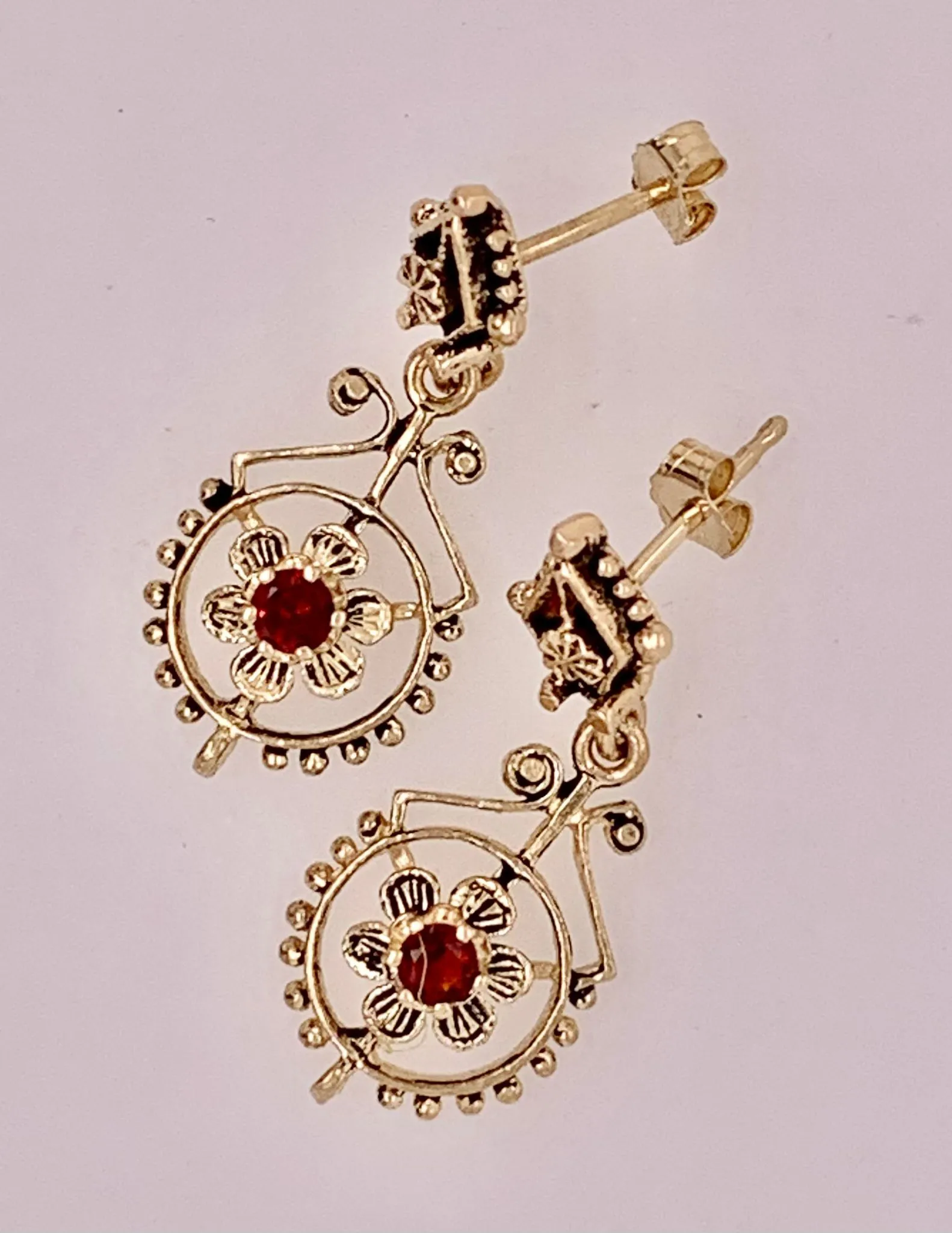 14K Estate Garnet Earrings