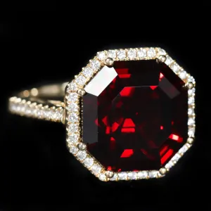 14K Yellow Gold 13.00 Carat Garnet and Diamond Ring