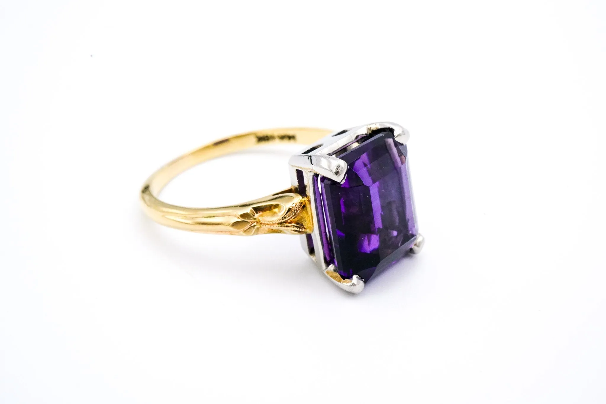 18K Yellow & 14K White Gold and Amethyst Cocktail Ring - Size 6 3/4