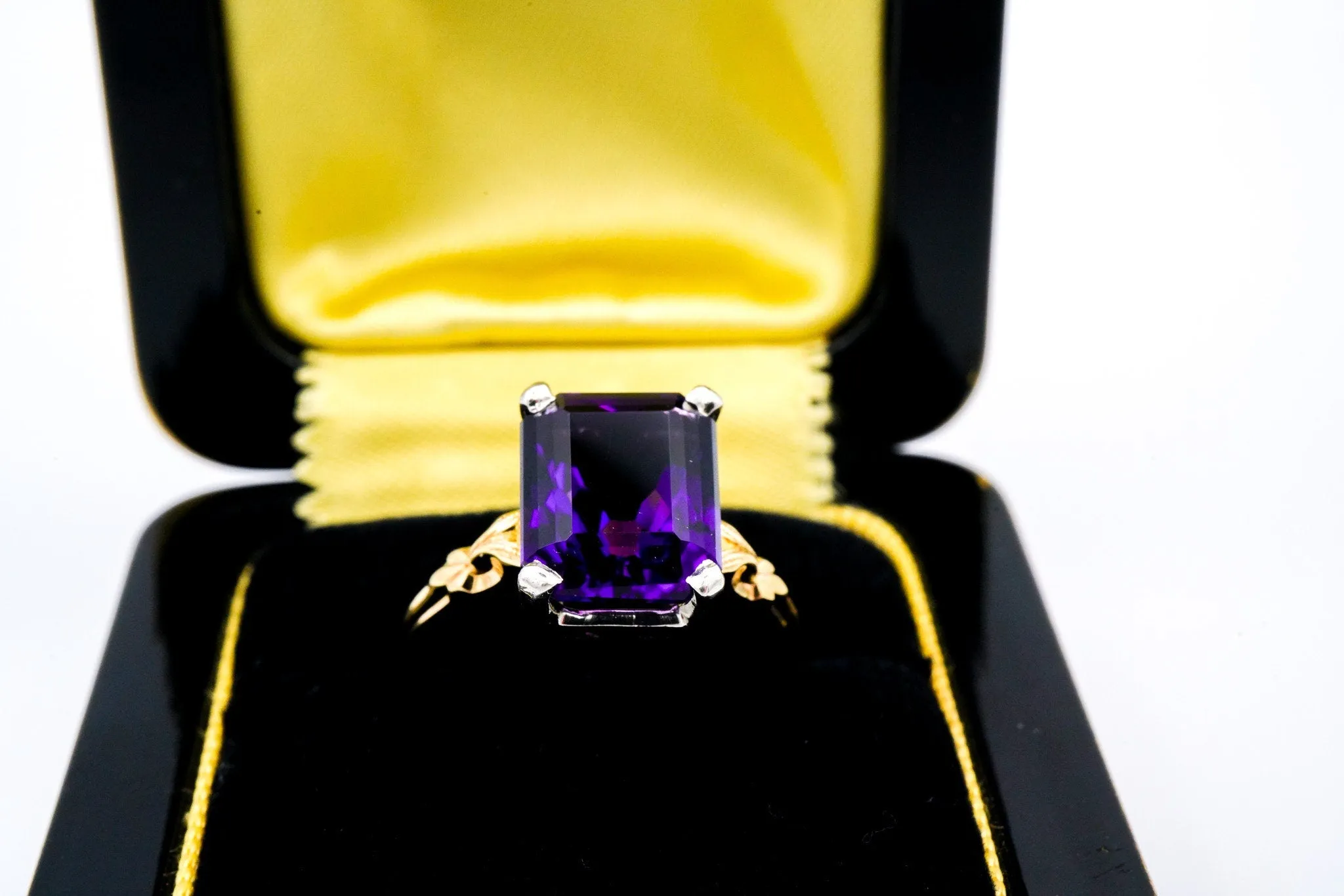 18K Yellow & 14K White Gold and Amethyst Cocktail Ring - Size 6 3/4