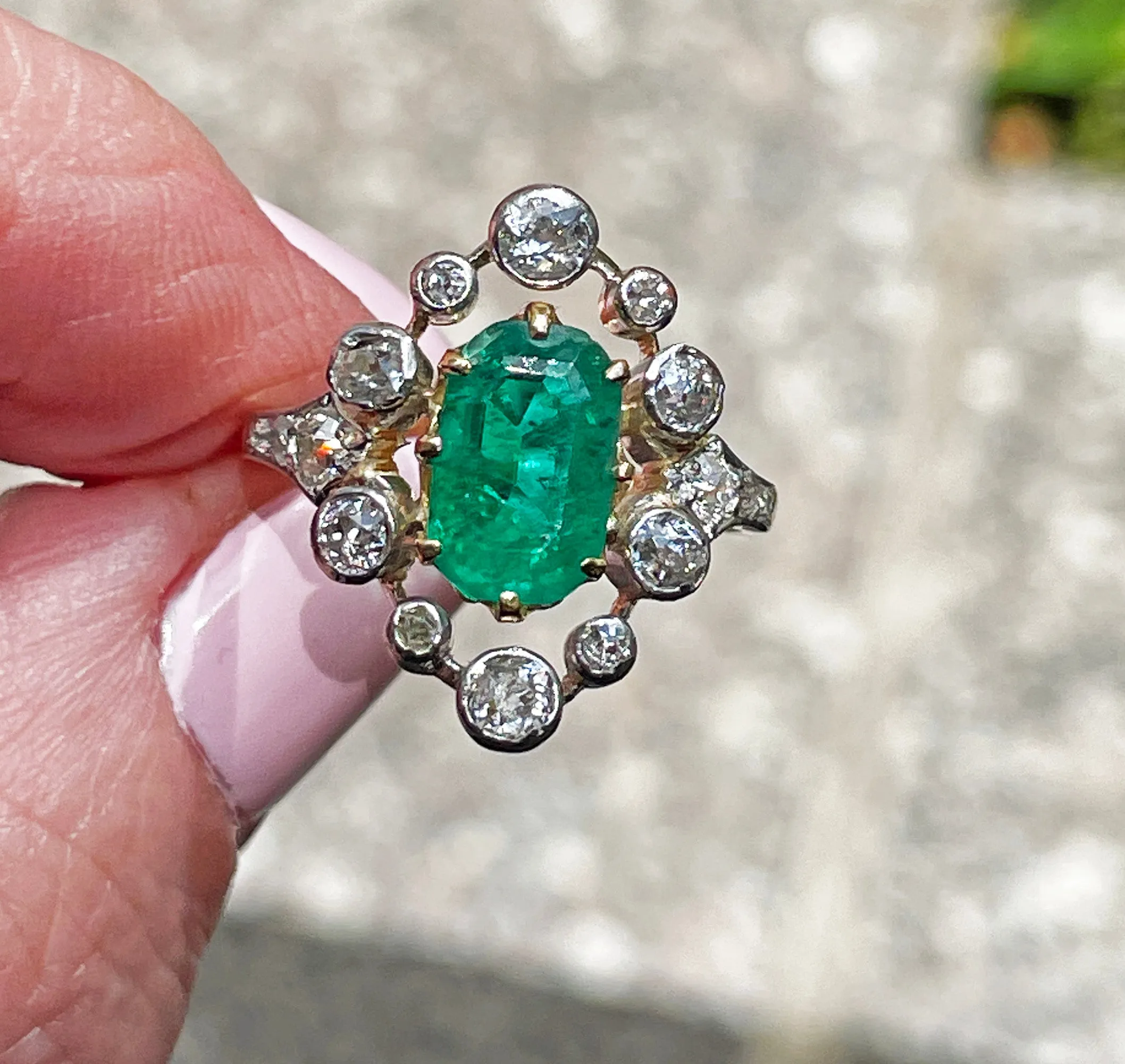 Fine Edwardian 3.28ctw GIA COLOMBIA Green Emerald and OLD European Cut Diamond 18K Platinum Ring