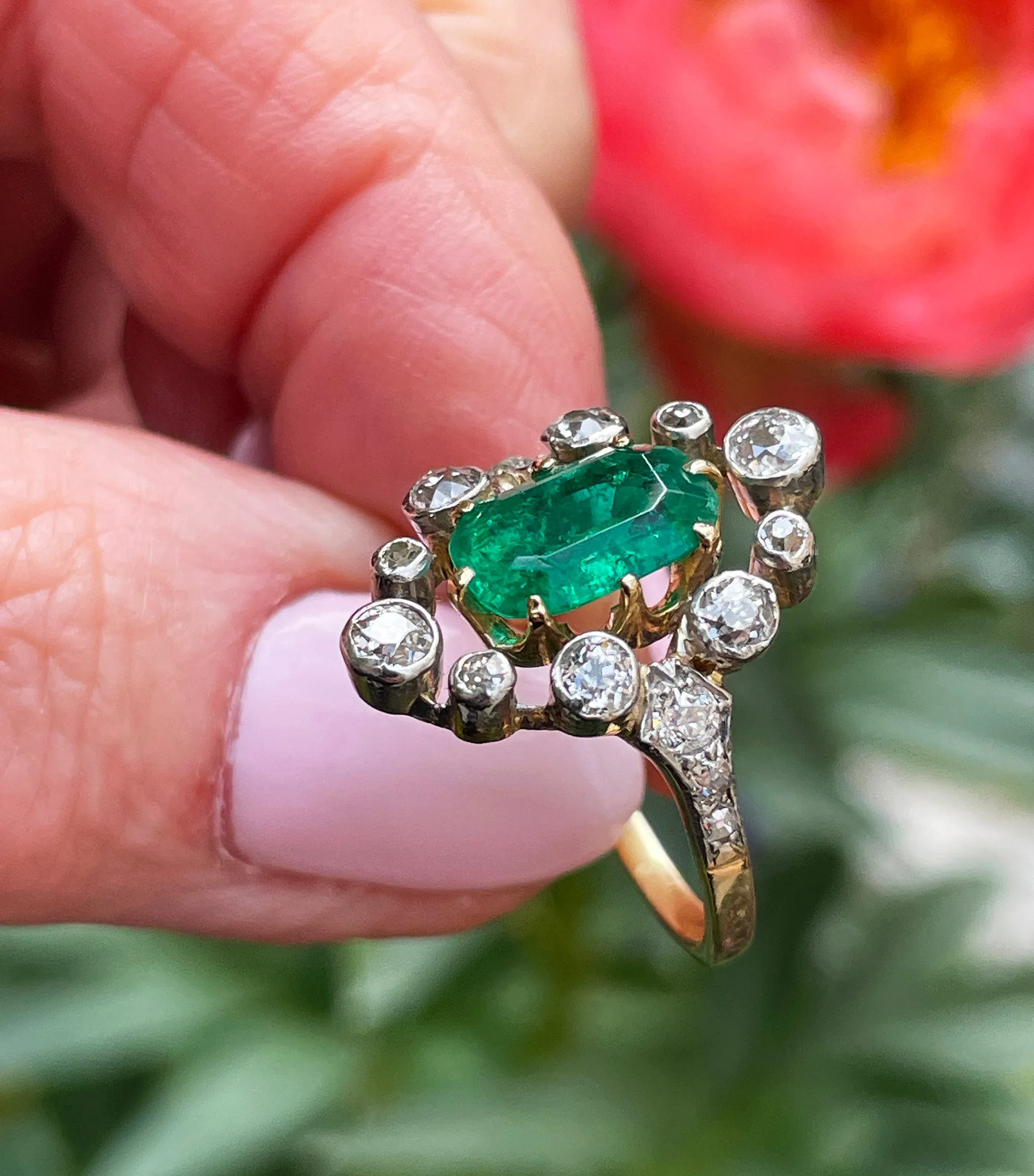 Fine Edwardian 3.28ctw GIA COLOMBIA Green Emerald and OLD European Cut Diamond 18K Platinum Ring