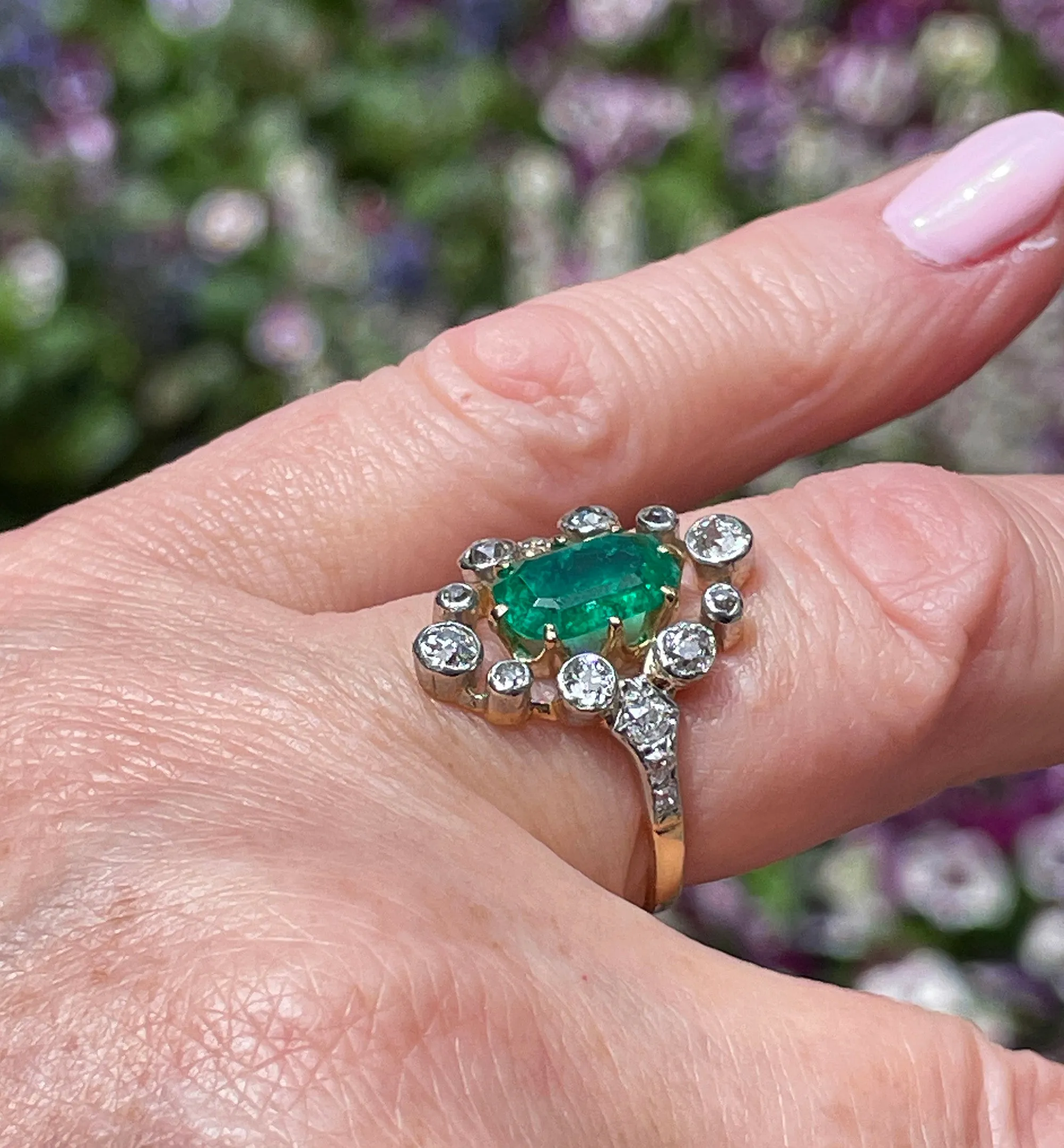 Fine Edwardian 3.28ctw GIA COLOMBIA Green Emerald and OLD European Cut Diamond 18K Platinum Ring