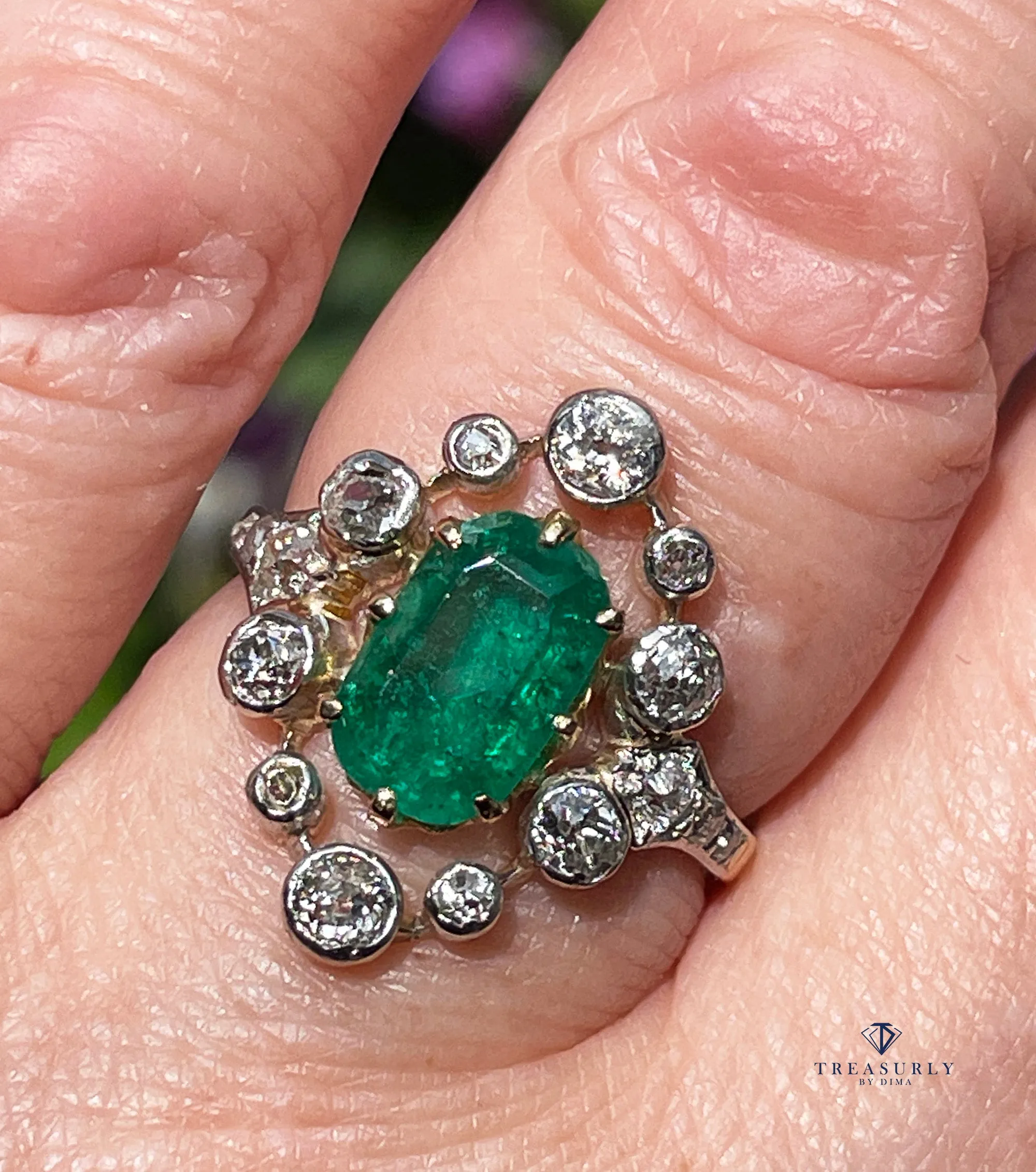 Fine Edwardian 3.28ctw GIA COLOMBIA Green Emerald and OLD European Cut Diamond 18K Platinum Ring