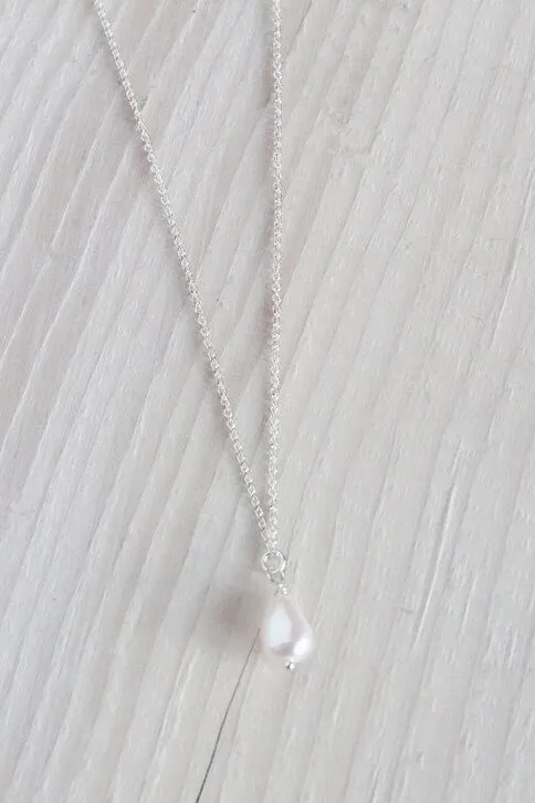 Mini Pearl Necklace